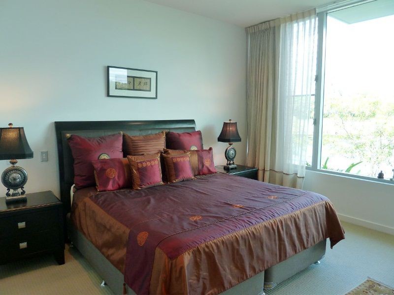 Hope Island QLD 4212