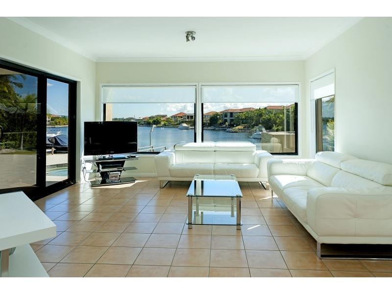 33 Oyster Cove Promenade, Hope Island QLD 4212