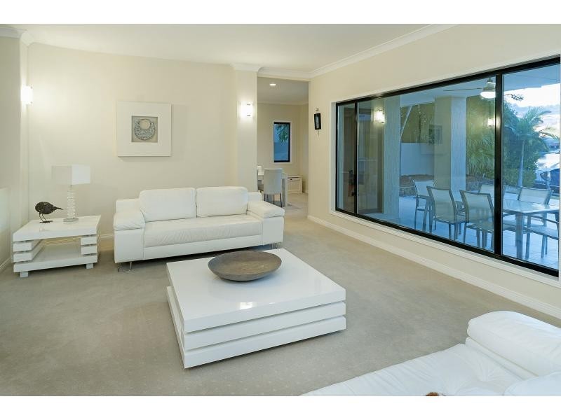 33 Oyster Cove Promenade, Hope Island QLD 4212