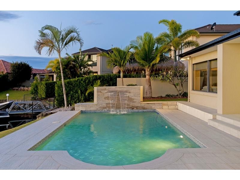 33 Oyster Cove Promenade, Hope Island QLD 4212