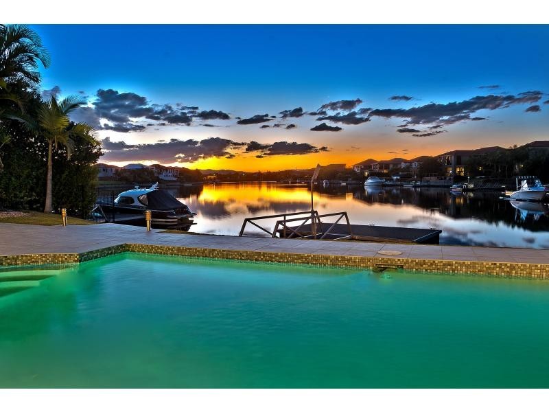 33 Oyster Cove Promenade, Hope Island QLD 4212