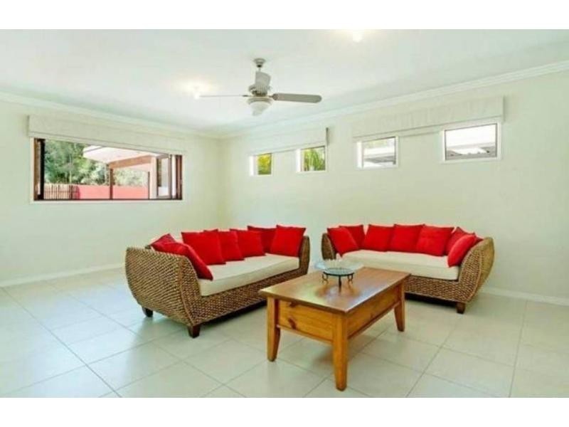 23 Riverlinks Boulevard East, River Links, Helensvale QLD 4212