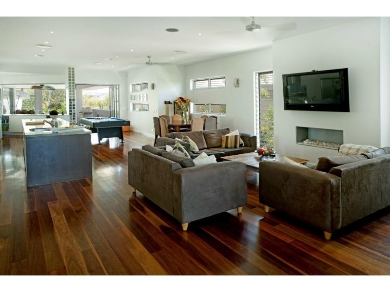 2858 Virginia Drive, Hope Island QLD 4212