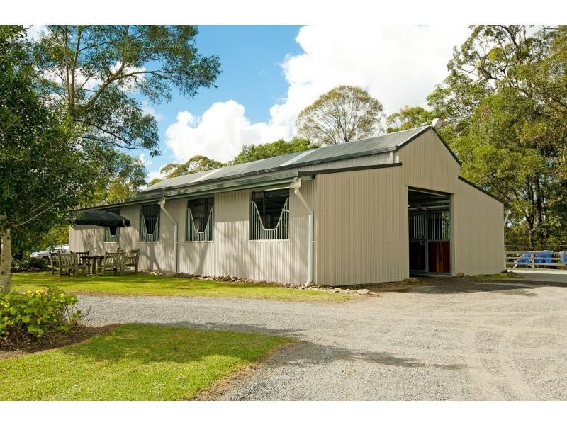 14 Intrigue Court, Guanaba QLD 4210