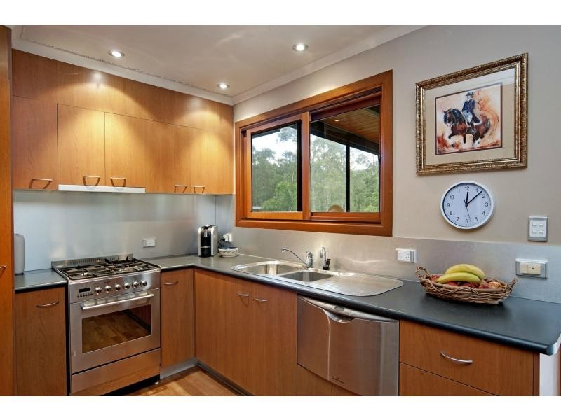 14 Intrigue Court, Guanaba QLD 4210