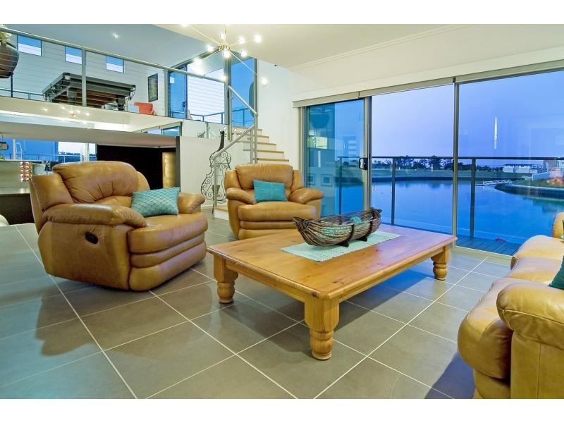 23 Coomera Court, River Links, Helensvale QLD 4212