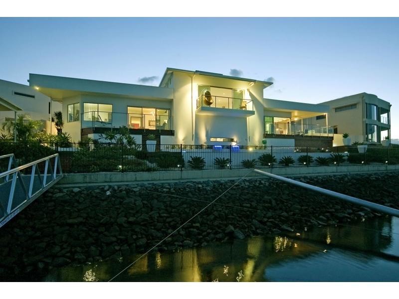 23 Coomera Court, River Links, Helensvale QLD 4212