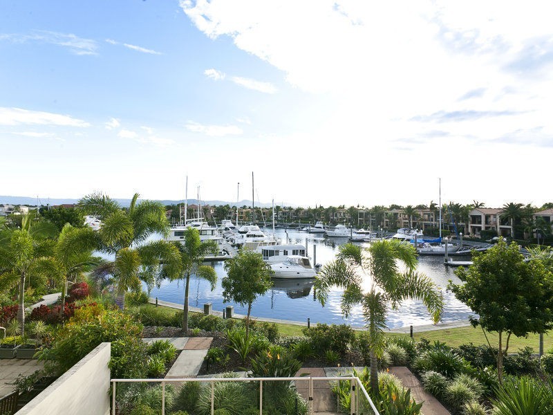 1762/1700 Rialto Quay Drive, Hope Island QLD 4212