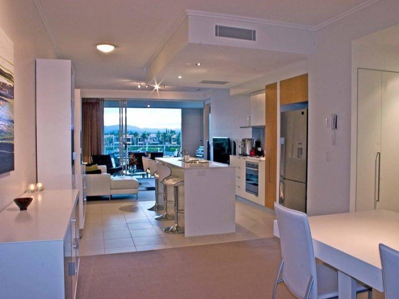 1762/1700 Rialto Quay Drive, Hope Island QLD 4212