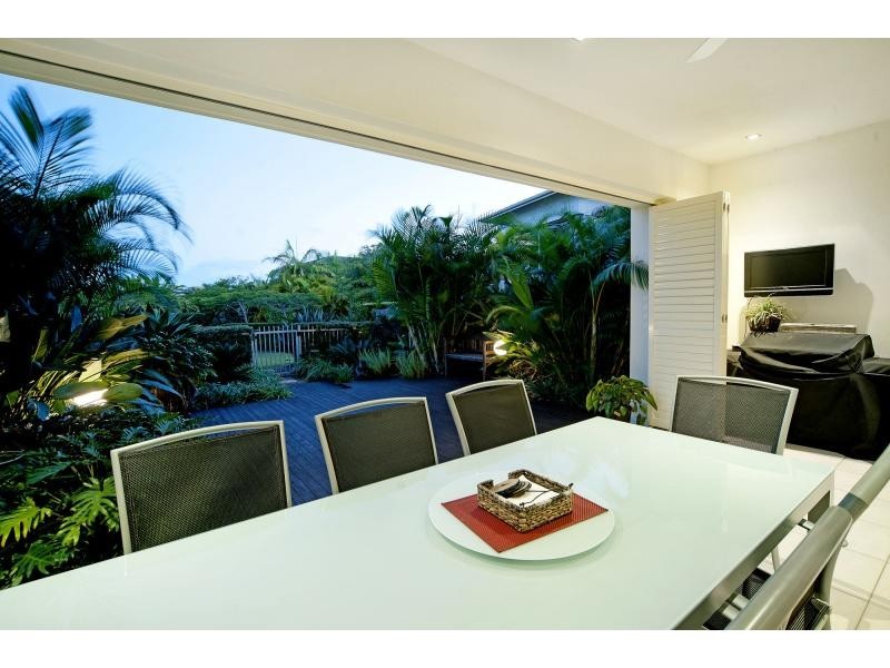 6049 Garda Avenue, Hope Island QLD 4212