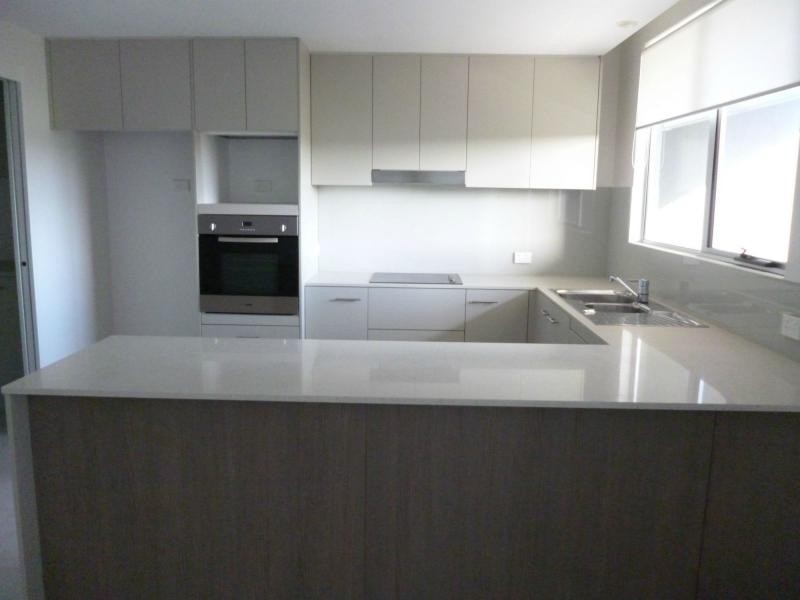 Hope Island QLD 4212