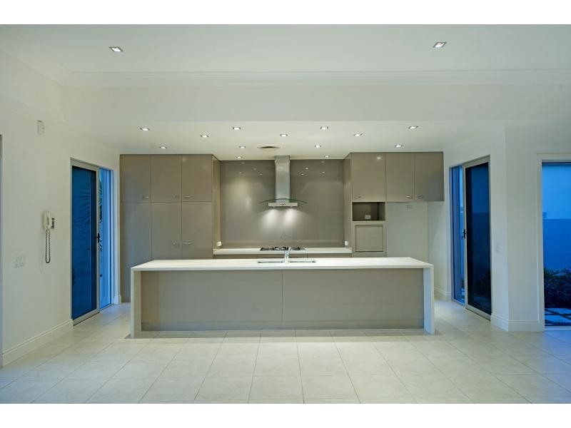 1082 Killymoon Drive, Hope Island QLD 4212