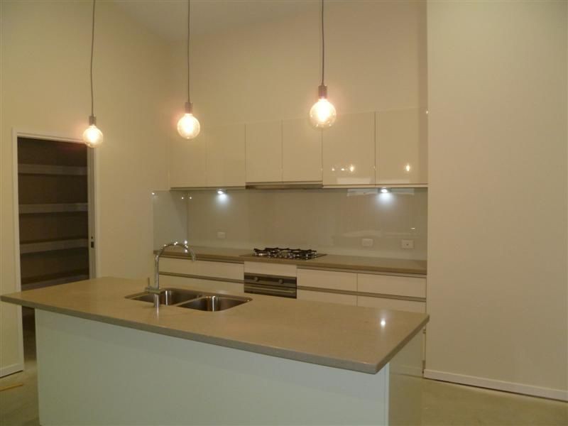 Hope Island QLD 4212