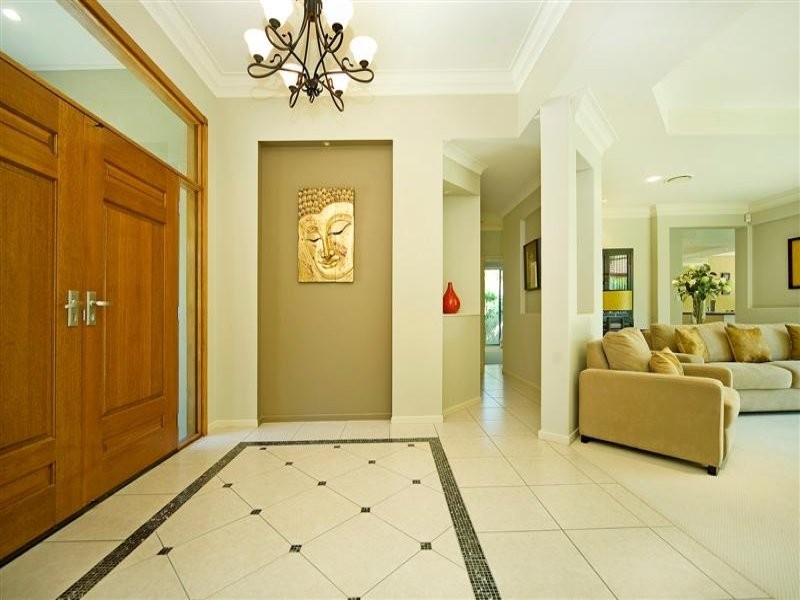 Hope Island QLD 4212