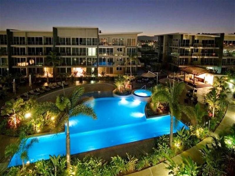 Hope Island QLD 4212