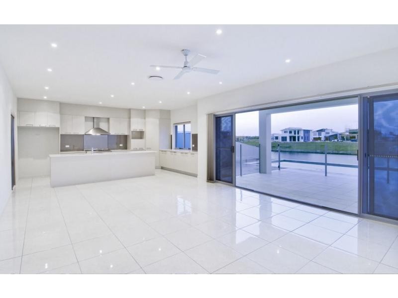 Helensvale QLD 4212