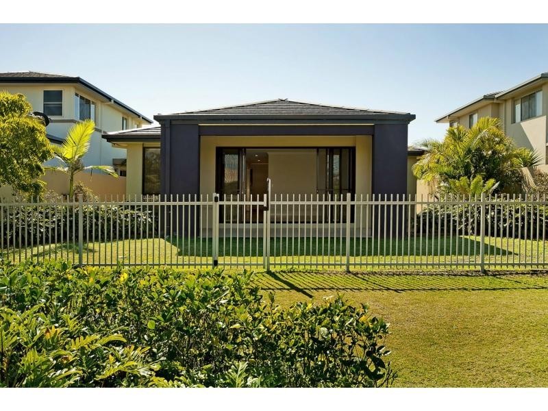 6146 Vico Avenue, Hope Island QLD 4212