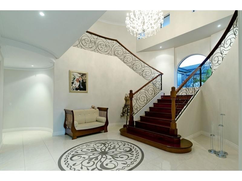 2506 Cressbrook Drive, Hope Island QLD 4212