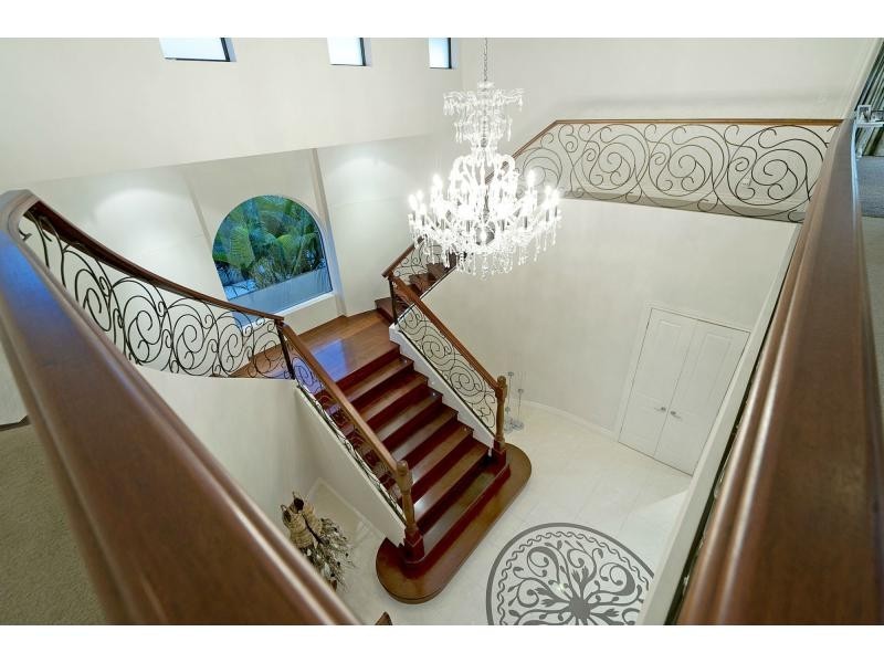 2506 Cressbrook Drive, Hope Island QLD 4212