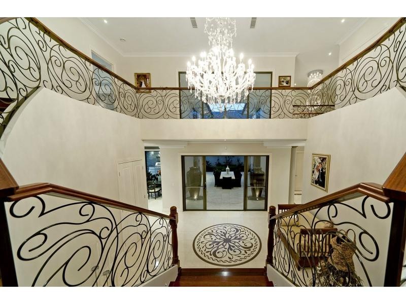 2506 Cressbrook Drive, Hope Island QLD 4212