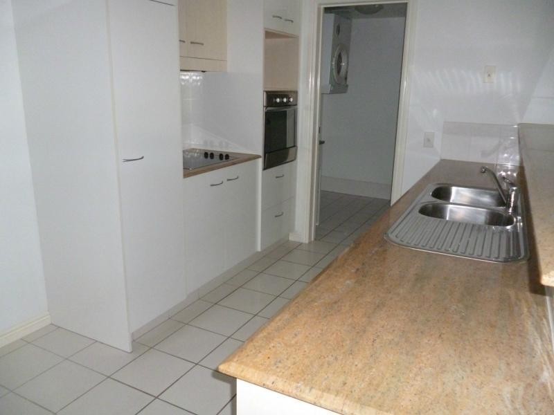 Hope Island QLD 4212