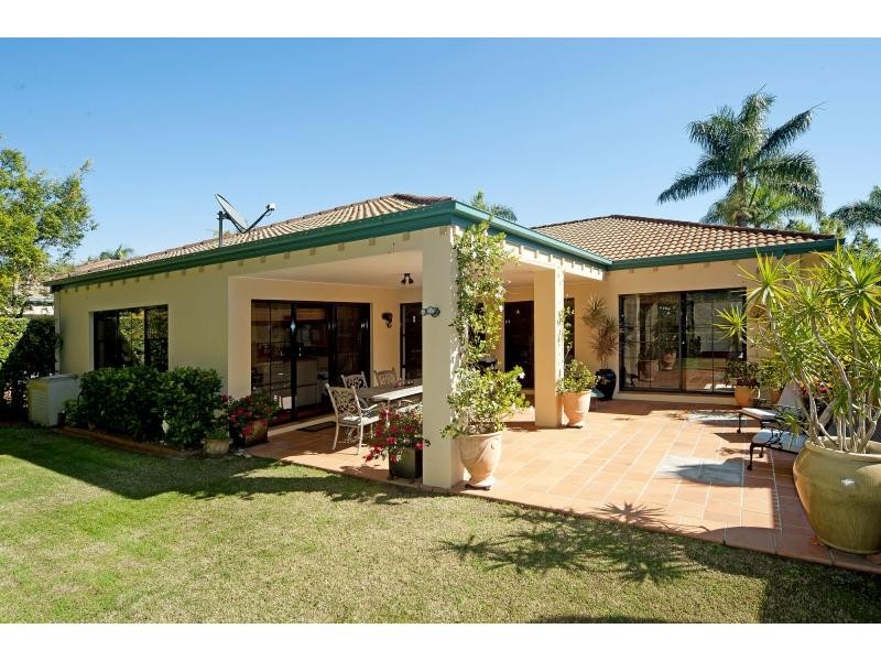 3299 Palladian Drive, Hope Island QLD 4212