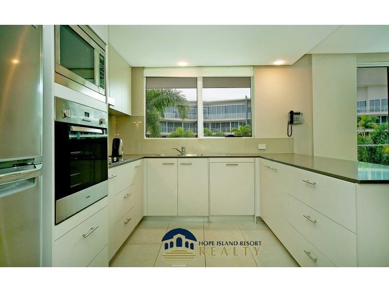 Hope Island QLD 4212