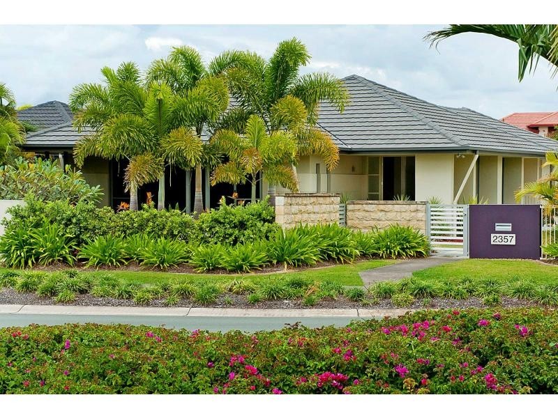 2357 Belmont Court East, Hope Island QLD 4212