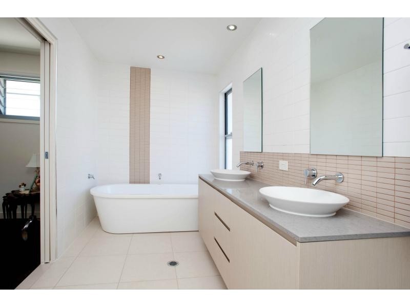 5 Ruthenium Court, Hope Island QLD 4212