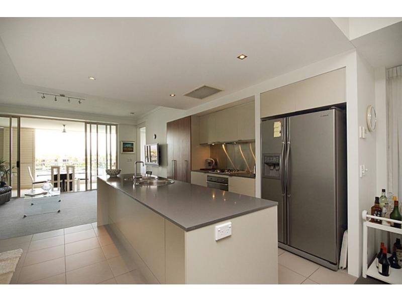 1765/1700 Rialto Quay Drive, Hope Island QLD 4212