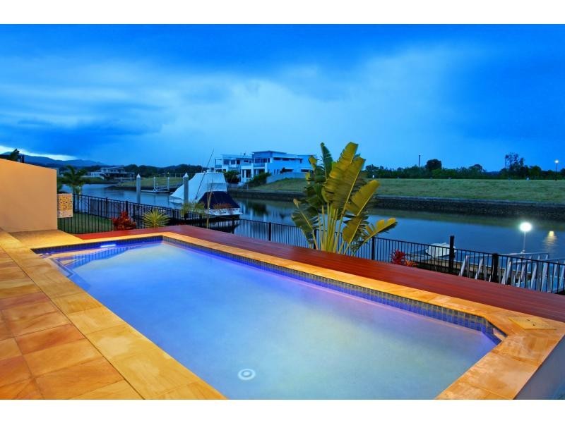 32A Harbourvue Court, Riverlinks, Helensvale QLD 4212