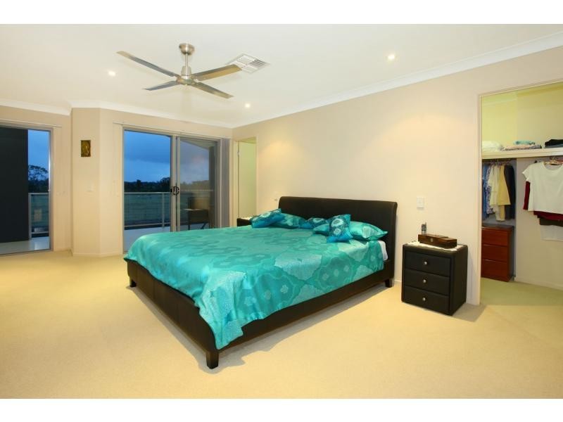 32A Harbourvue Court, Riverlinks, Helensvale QLD 4212