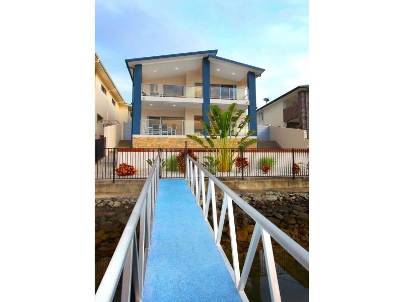 32A Harbourvue Court, Riverlinks, Helensvale QLD 4212
