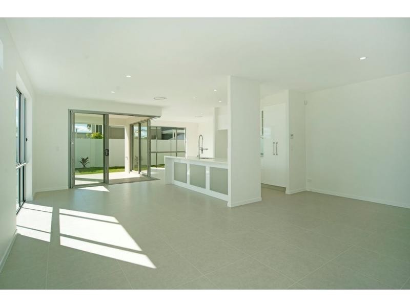 7693 Fairway Boulevard, Hope Island QLD 4212