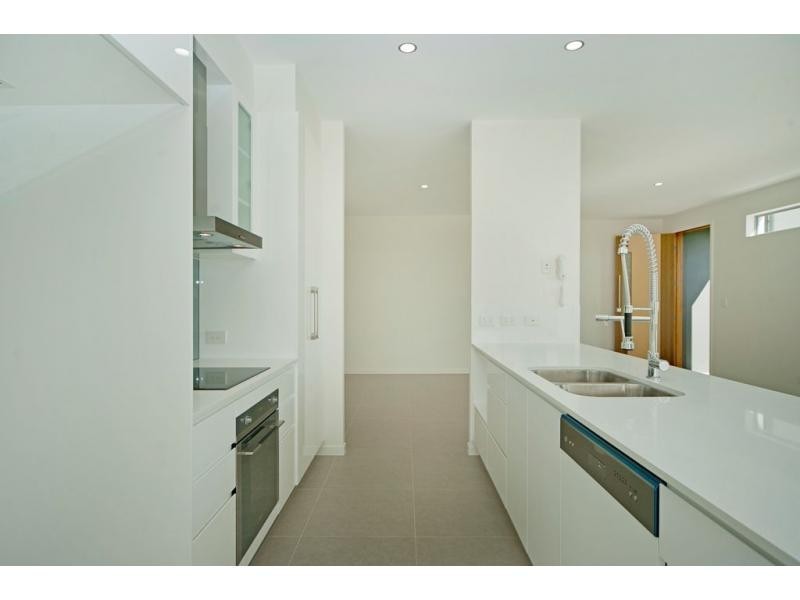 7693 Fairway Boulevard, Hope Island QLD 4212