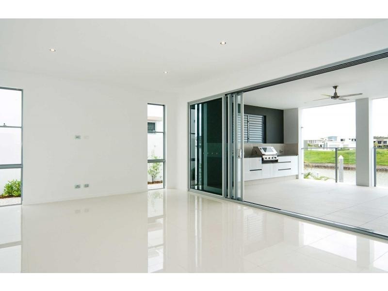 108 River Links Boulevard, Helensvale QLD 4212