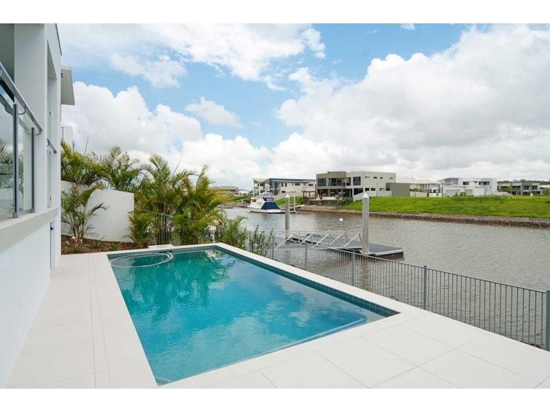 108 River Links Boulevard, Helensvale QLD 4212