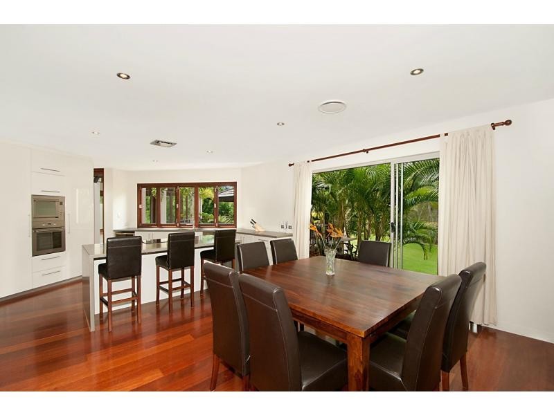 42 River Cove Place, Helensvale QLD 4212