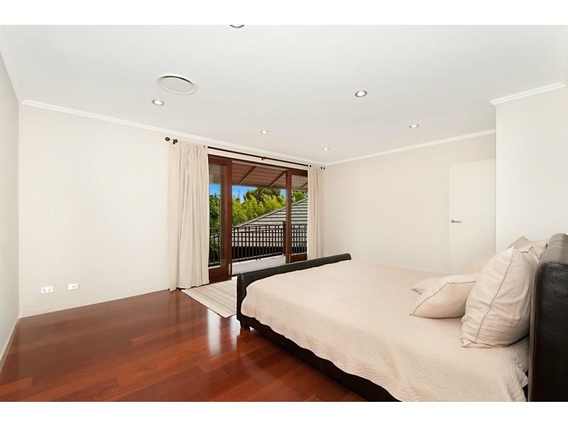 42 River Cove Place, Helensvale QLD 4212