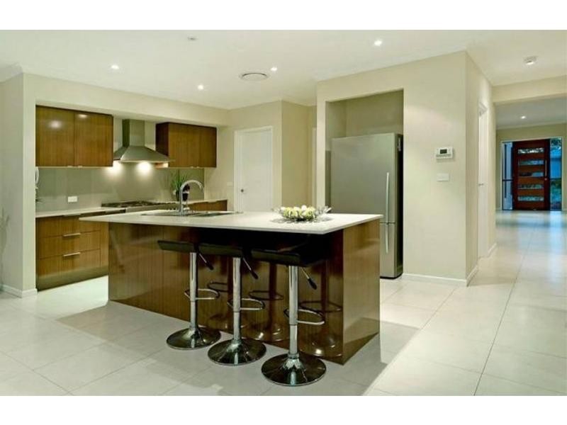 9126 Peter Senior Drive, Hope Island QLD 4212