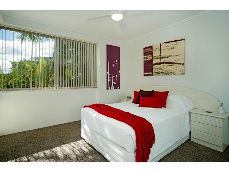 Unit 1755/1700 Rialto Quay Drive, Hope Island QLD 4212