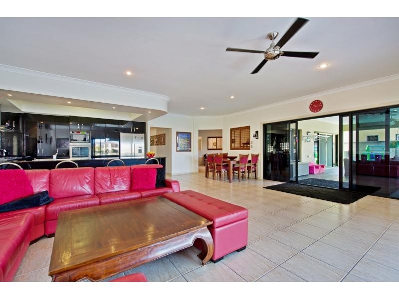 17 Eastpark Waters, Monterey Keys QLD 4212