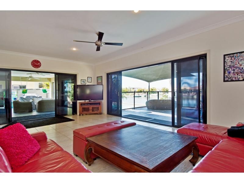 17 Eastpark Waters, Monterey Keys QLD 4212