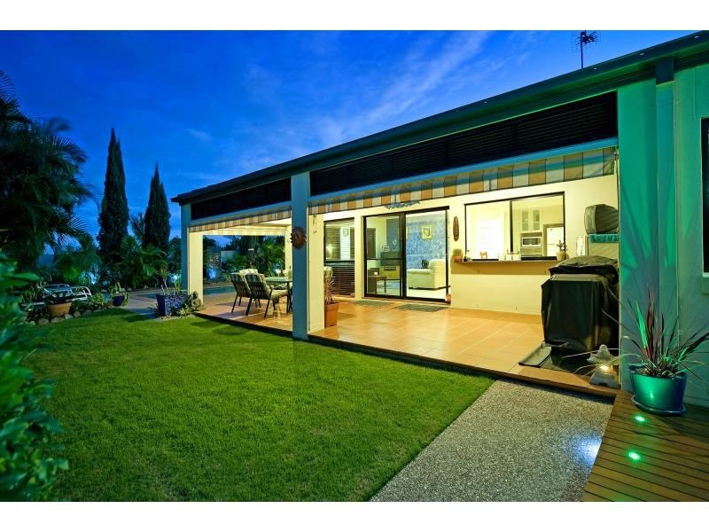 555 Oyster Cove Promenade, Oyster Cove QLD 4212