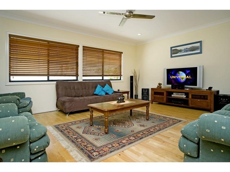 555 Oyster Cove Promenade, Oyster Cove QLD 4212