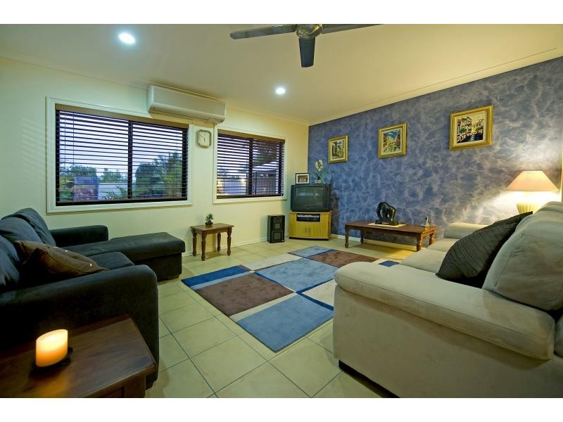 555 Oyster Cove Promenade, Oyster Cove QLD 4212