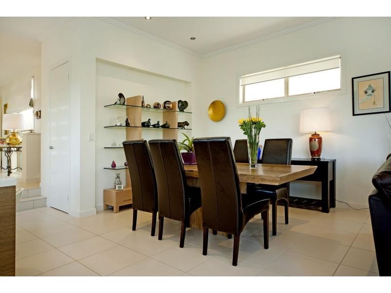 6137 Bolsena Circuit, Hope Island QLD 4212