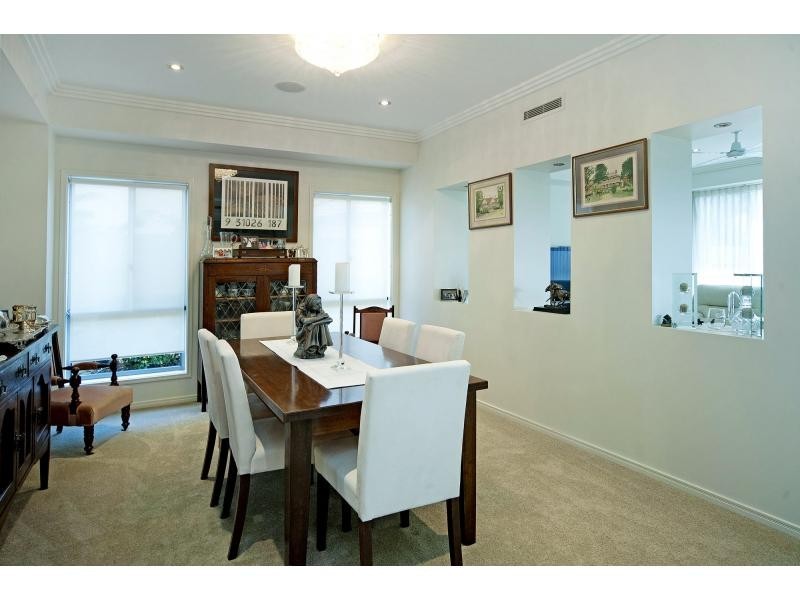 2165 Beaufort Way, Hope Island QLD 4212