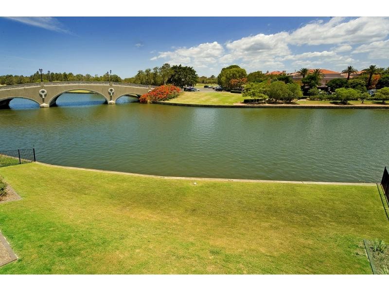 7424 Ellensbrook Drive, Hope Island QLD 4212