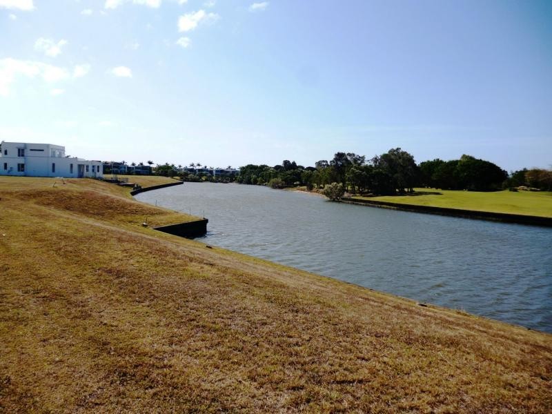 7660 Fairway Boulevard, Hope Island QLD 4212